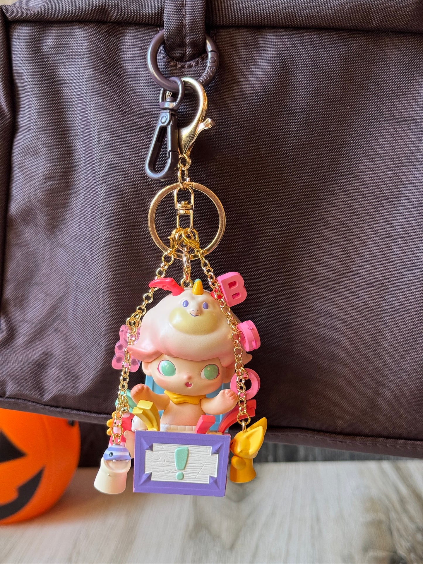 Scare Box Bag Charm