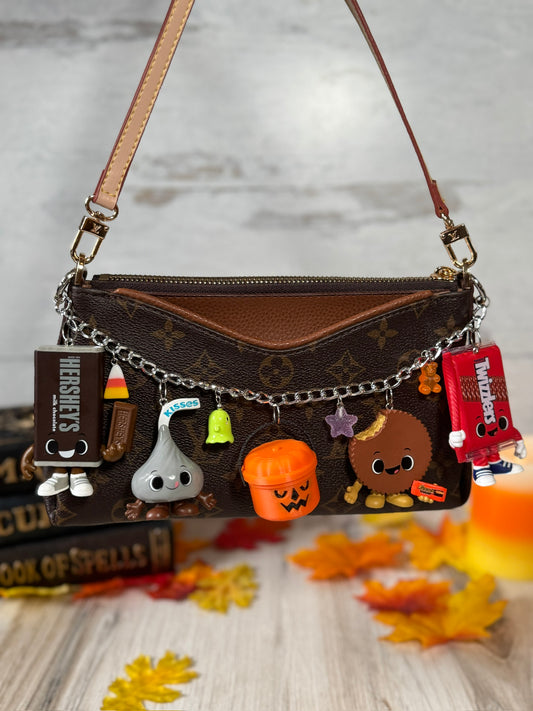 Trick or Treat Bag Chain #1